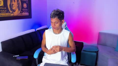 Snapshot of damar_felipe chatting on 01/10/25, 11:33 damar_felipe online show from 01/10/25, 11:33