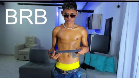 Snapshot of damar_felipe chatting on 02/02/25, 02:56 damar_felipe online show from 02/02/25, 02:56