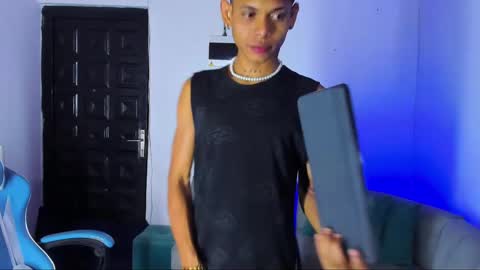 Snapshot of damar_felipe chatting on 03/05/25, 09:48 damar_felipe online show from 03/05/25, 09:48