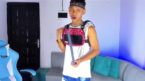 Snapshot of damar_felipe chatting on 03/12/25, 01:03 damar_felipe online show from 03/12/25, 01:03