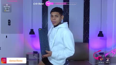 Snapshot of damar_felipe chatting on 10/10/25, 04:55 damar_felipe online show from 10/10/25, 04:55