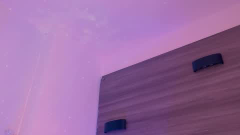         online show from 02/11/26, 03:33