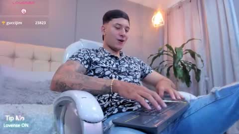 DAMIAN online show from 09/22/25, 12:18