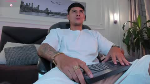 DAMIAN online show from 04/01/26, 11:00