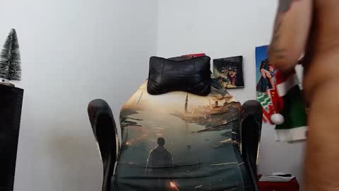 damian64436171 online show from 12/15/25, 04:17