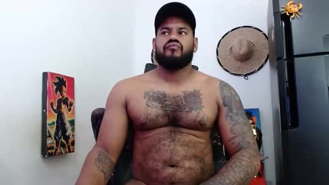 Snapshot of damian64436171 chatting on 04/28/26, 05:07 damian64436171 online show from 04/28/26, 05:07