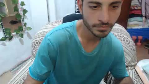 Snapshot of damian_29 chatting on 11/25/25, 06:52 Damian online show from 11/25/25, 06:52