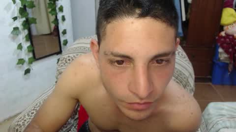 Snapshot of damian_29 chatting on 03/21/26, 10:57 Damian online show from 03/21/26, 10:57