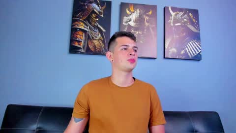 Snapshot of damian__oliver chatting on 02/08/25, 05:29 Damian Oliver online show from 02/08/25, 05:29