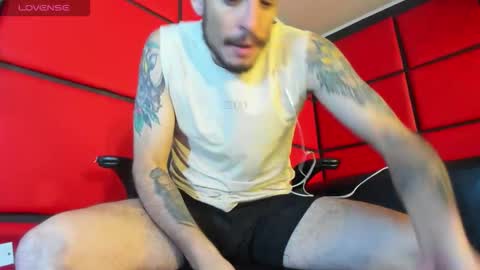 Snapshot of damian_bulls chatting on 02/09/26, 12:53 ---Damian--- online show from 02/09/26, 12:53