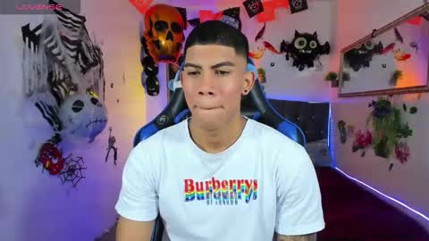 Damian online show from 10/15/25, 03:28