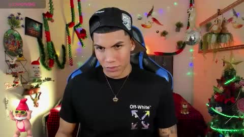 Damian online show from 12/17/25, 03:12