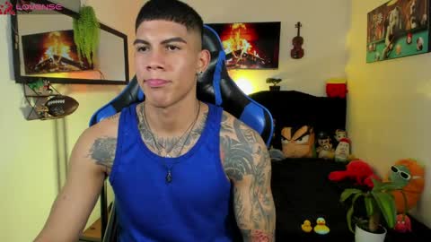 Snapshot of damian_latinxxx chatting on 05/15/26, 04:41 Damian online show from 05/15/26, 04:41