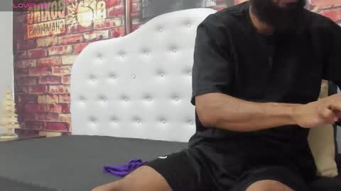 damian_shakur online show from 11/29/25, 12:19