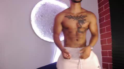 Snapshot of damiann_rees chatting on 12/02/24, 10:45 instagram damiannreed. online show from 12/02/24, 10:45