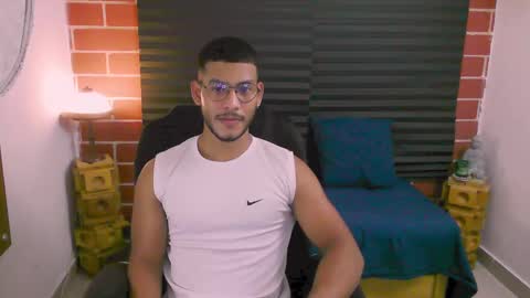 Snapshot of damiann_rees chatting on 03/06/25, 12:00 instagram damiannreed. online show from 03/06/25, 12:00