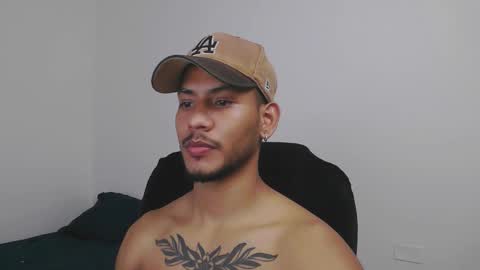 instagram damiannreed. online show from 03/02/26, 04:47