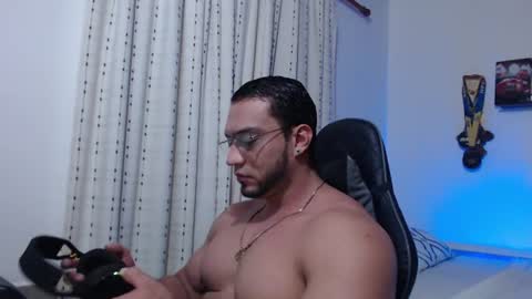 Snapshot of damiannstonexxx chatting on 08/06/26, 11:50 Danny online show from 08/06/26, 11:50