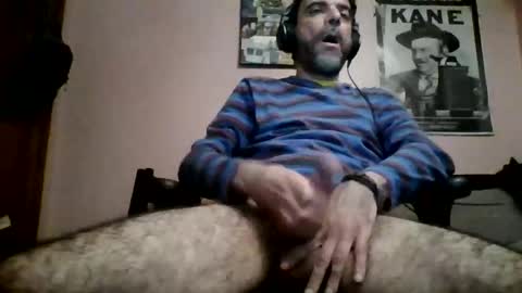 Snapshot of damianour chatting on 05/15/26, 12:17 damianour online show from 05/15/26, 12:17