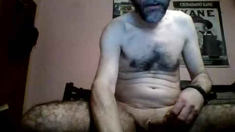 Snapshot of damianour chatting on 05/15/26, 11:34 damianour online show from 05/15/26, 11:34