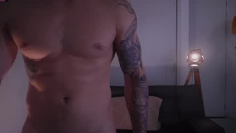 insta damn8   --------  online show from 10/27/25, 03:16