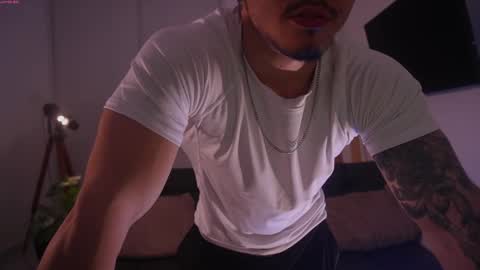 insta damn8   --------  online show from 11/04/25, 11:48