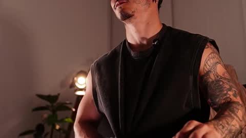 insta damn8   --------  online show from 01/13/26, 11:54