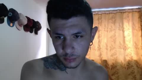 Snapshot of damiansexyboy69 chatting on 11/11/25, 04:51 damiansexyboy69 online show from 11/11/25, 04:51