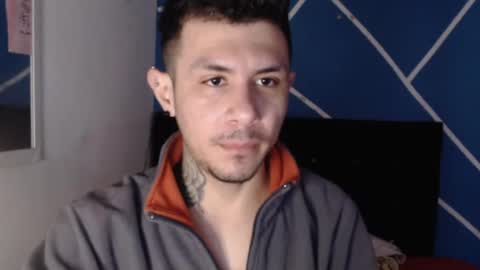 Snapshot of damiansexyboy69 chatting on 11/15/25, 05:31 damiansexyboy69 online show from 11/15/25, 05:31