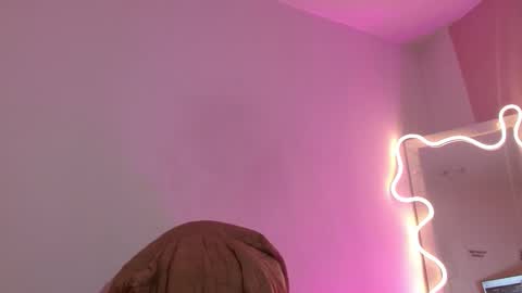 Damii online show from 02/08/26, 03:15