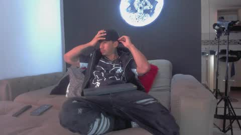 INSTAGRAM  DAMMIANMILLEROFICIAL online show from 04/05/26, 03:31