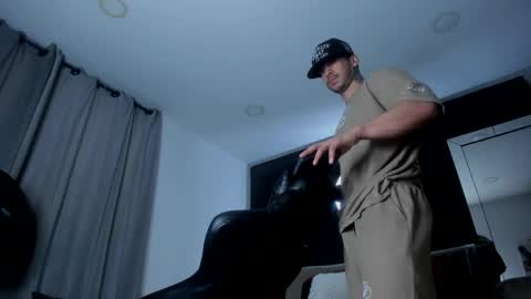 INSTAGRAM  DAMMIANMILLEROFICIAL online show from 04/12/26, 02:38