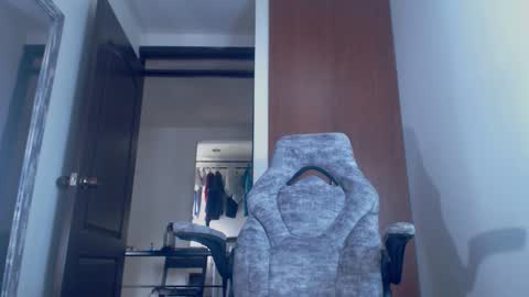 dammuscle online show from 11/17/25, 02:12