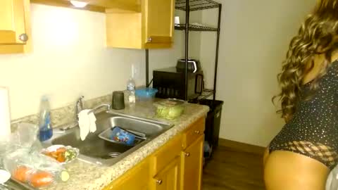 Nova online show from 11/11/25, 06:19