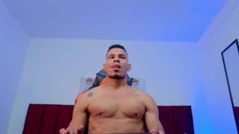 Snapshot of damonblackj chatting on 10/23/25, 08:40 Damon online show from 10/23/25, 08:40