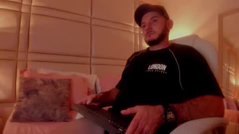 D A M O N online show from 11/02/25, 03:31