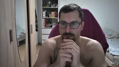 King Dan online show from 10/25/25, 06:57