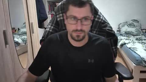 King Dan online show from 11/17/25, 07:52