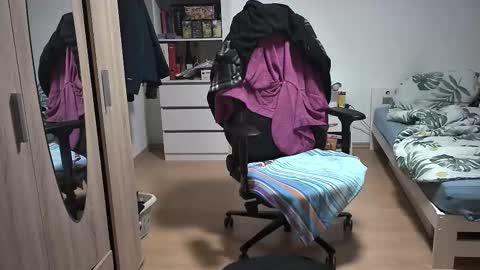 King Dan online show from 11/18/25, 08:35