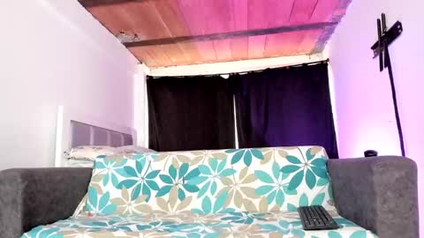 Dayana  online show from 10/30/25, 08:53