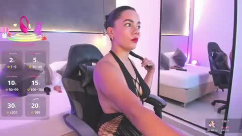 Snapshot of dana_daree chatting on 07/16/26, 07:20 D A N A online show from 07/16/26, 07:20