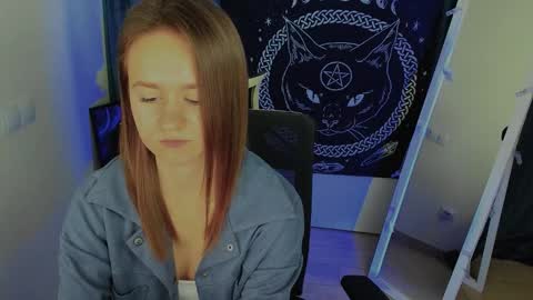 Snapshot of dana_orchid_ chatting on 10/23/25, 06:39 Dana online show from 10/23/25, 06:39
