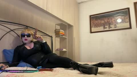 danastone_livingdoll online show from 12/14/24, 03:36