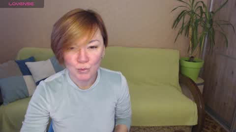 danbie_leen online show from 01/15/25, 12:04