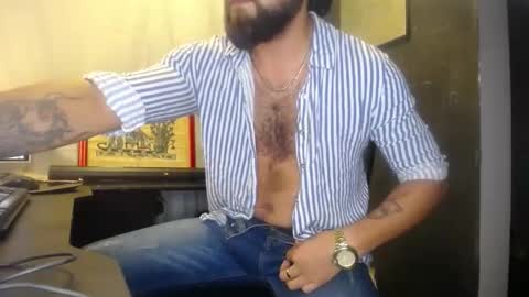 Snapshot of danbury44 chatting on 09/08/25, 11:37 danbury online show from 09/08/25, 11:37
