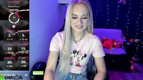 Snapshot of dances_queen chatting on 07/14/26, 07:02 dances_queen online show from 07/14/26, 07:02