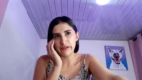 Danella Houston online show from 02/09/25, 05:43