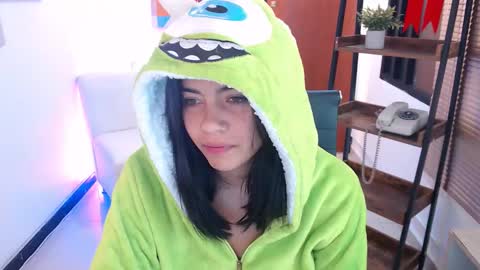 Veronica online show from 03/07/26, 11:07