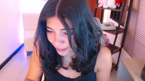 Veronica online show from 05/21/26, 12:12