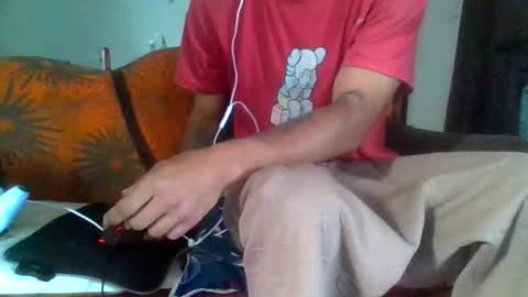 Snapshot of dani9821569006 chatting on 04/30/26, 03:29 dani9821569006 online show from 04/30/26, 03:29